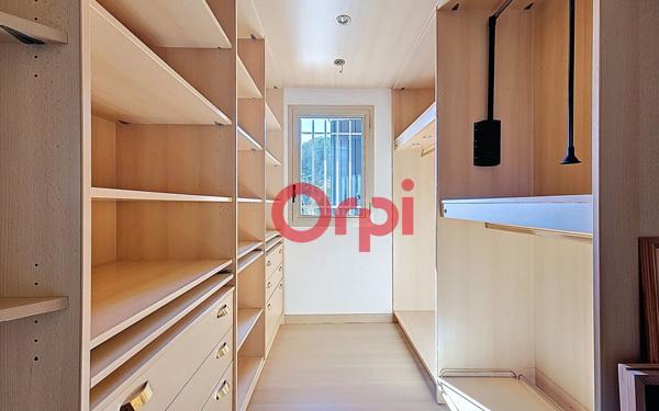 Maison à vendre    4 pièces • 162 m2 Six-Fours-les-Plages