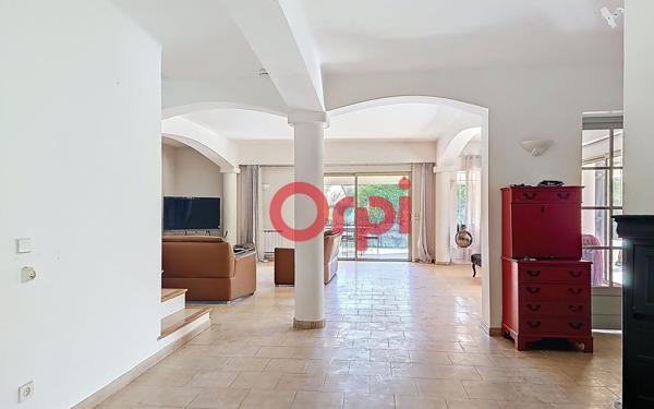 Maison à vendre    4 pièces • 162 m2 Six-Fours-les-Plages