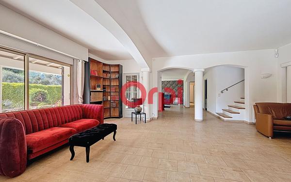 Maison à vendre    4 pièces • 162 m2 Six-Fours-les-Plages