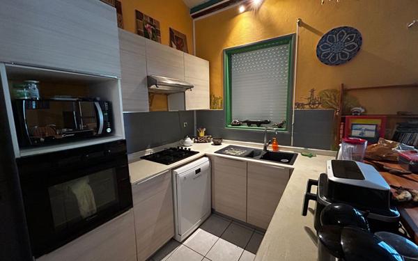 Maison à vendre    3 pièces • 66,80 m2 Saint-François