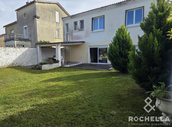 Maison de ville avec jardin et garage