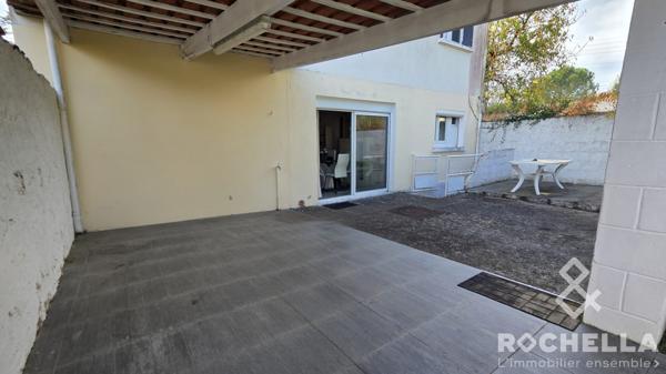 Maison de ville avec jardin et garage