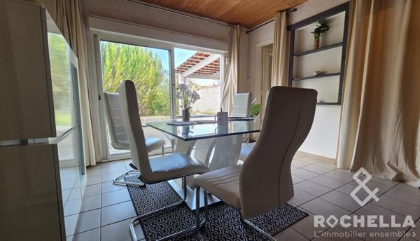 Maison de ville avec jardin et garage