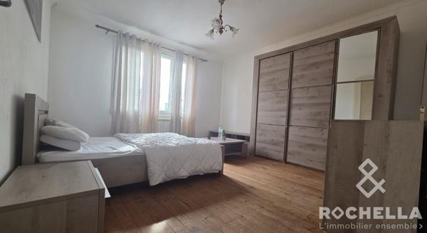 Maison de ville avec jardin et garage