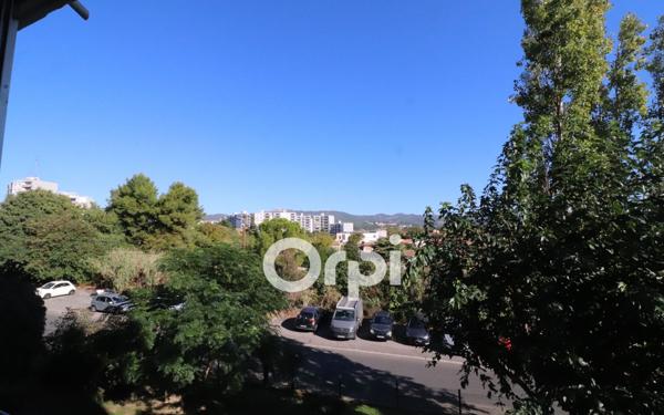 Appartement à vendre    4 pièces • 77,43 m2 Marseille 13