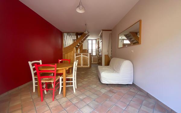 Maison à vendre    3 pièces • 66 m2 Avignon