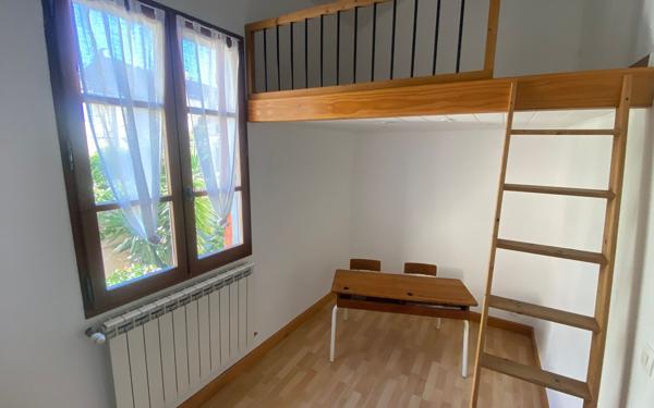 Maison à vendre    3 pièces • 66 m2 Avignon