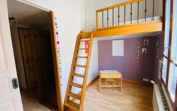 Maison à vendre    3 pièces • 66 m2 Avignon