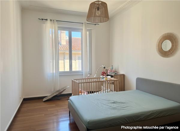 A louer un appartement de T3  meublé -vEntre LONGCHAMP et SAINT CHARLES