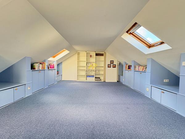 CHAMPS GUILLAUME - 4 CHAMBRES 519 000 € ** - Référence 2043