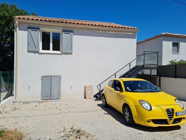 Très bel appartement Greasque 3 pièce(s) 66 m2 avec terrasse et places de parking