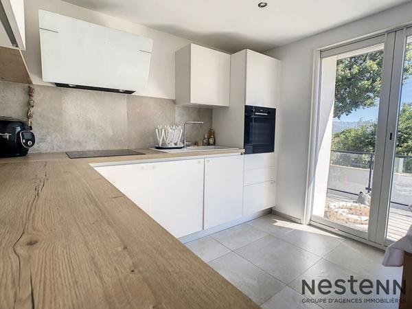 Très bel appartement Greasque 3 pièce(s) 66 m2 avec terrasse et places de parking