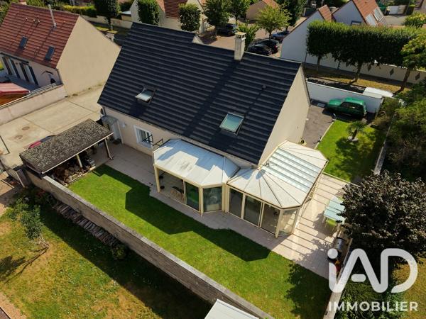 Maison à vendre 10 pièces 209 m² Lieusaint