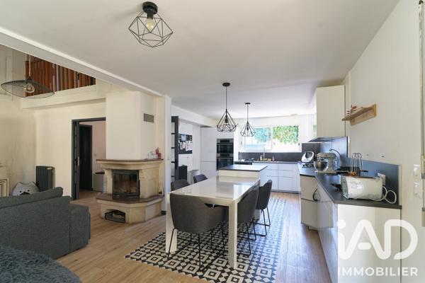 Maison à vendre 10 pièces 209 m² Lieusaint