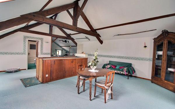 Maison à vendre    6 pièces •  Le Creusot