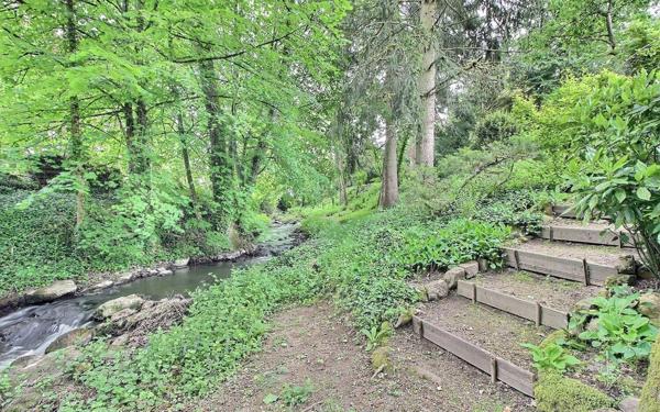 Maison à vendre    6 pièces •  Le Creusot