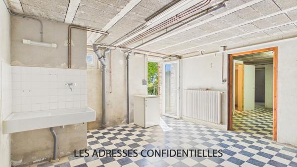 Maison familiale avec piscine - 184 m² - LA ROUVEYROLLE