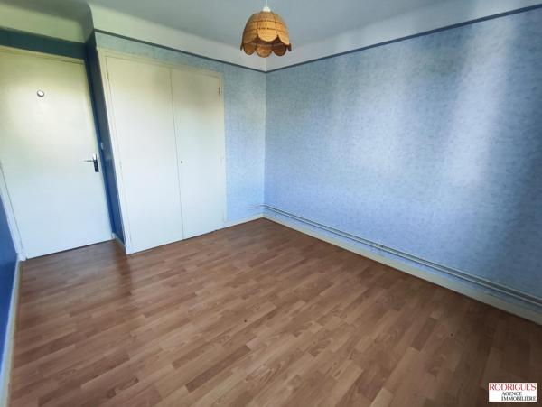 Appartement type 4 de 81m² avec garage fermé