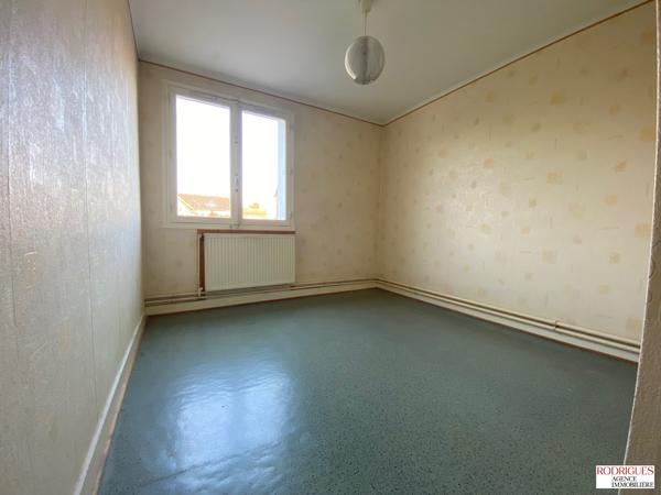 Appartement type 4 de 81m² avec garage fermé
