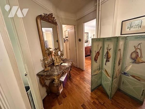 PARIS 15ème arrondissement appartement de type 3 de 96m²