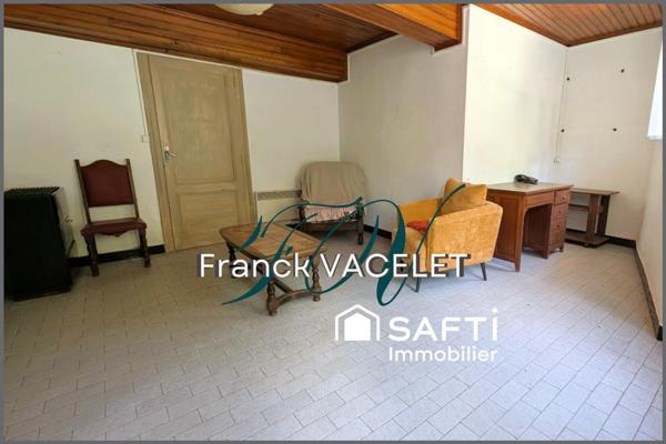 Charmante maison en pierre avec jardin, garage et fort potentiel