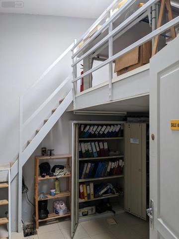 Entrepôt et bureaux à vendre à Glaire dans les Ardennes (08200), ref : 045/960