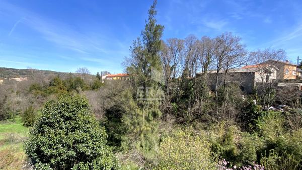 A VENDRE- CERET- Maison de ville en pierre