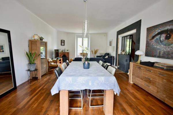 Grande maison de caractère dans le centre de Montreuil-Juigné !