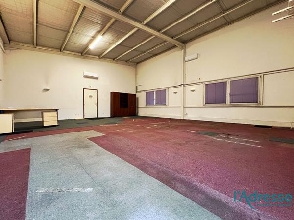 LOCAL D'ACTIVITÉ DE 207 M² - TOUTES ACTIVITÉS