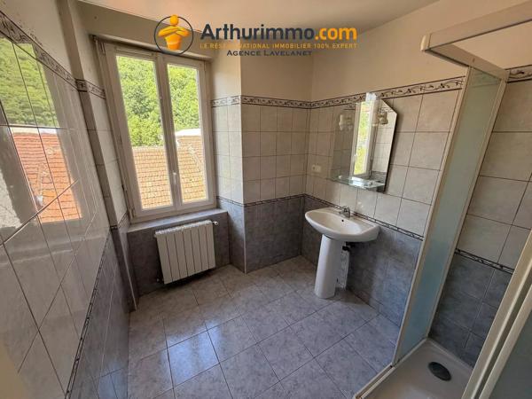 Vente                                                      Maison
                        
                     4 pièces                      109 m2                     à Lavelanet