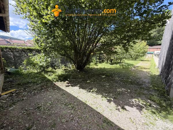 Vente                                                      Maison
                        
                     4 pièces                      109 m2                     à Lavelanet