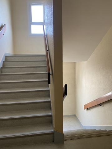 T2 rénové au calme proche plage et port.