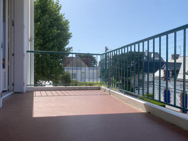 T2 rénové au calme proche plage et port.