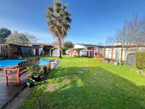 Talence maison de plain pied implantée sur un terrain de 550m² avec piscine
