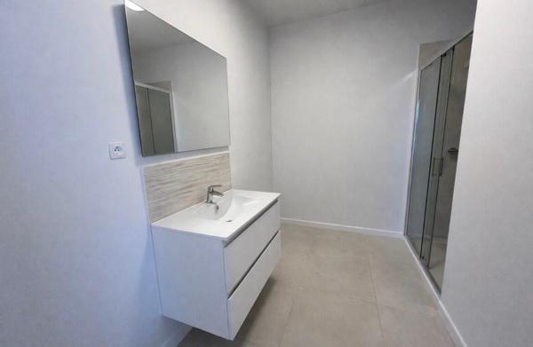 VILLA PLAIN PIED, 90 m2 (grand jardin et garage de 32m2)