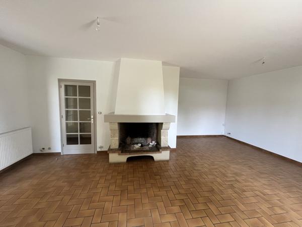 Maison à louer 945 € CC Marmande 4 p 103 m² DPE D