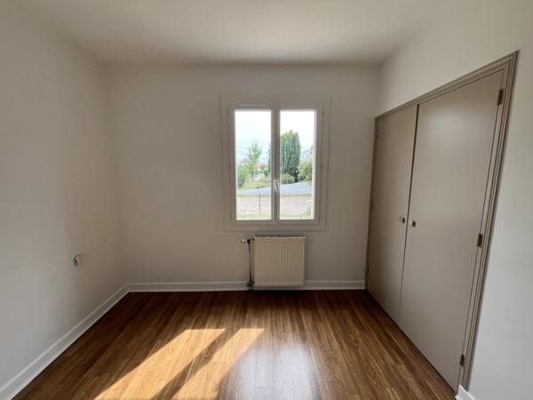Maison à louer 945 € CC Marmande 4 p 103 m² DPE D