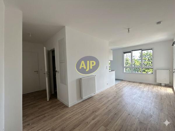 Location appartement Saint Herblain : 730 € - AJP Immobilier Nantes Sud