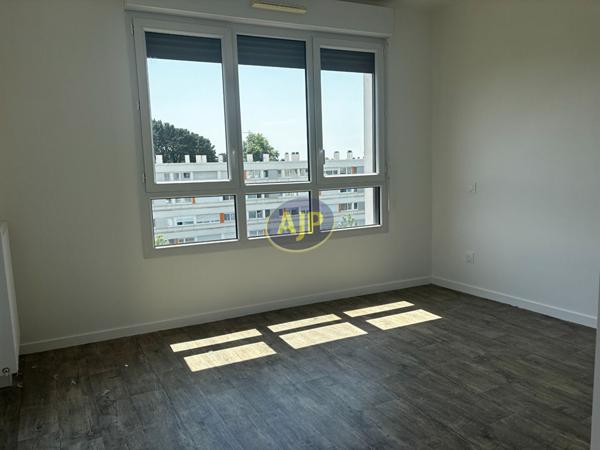 Location appartement Saint Herblain : 730 € - AJP Immobilier Nantes Sud