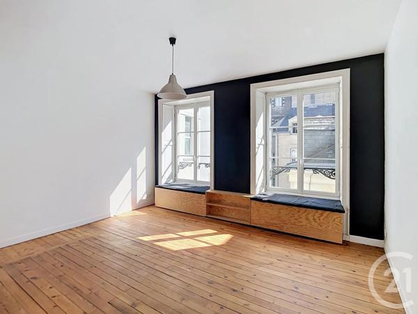Appartement F3 à vendre  3 pièces - 66,56 m 2   NANTES  - 44