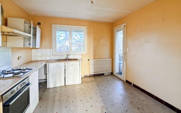 Maison à vendre    4 pièces • 92 m2 Razac-sur-l'Isle