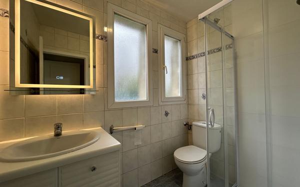 Maison à louer    3 pièces •  Renung