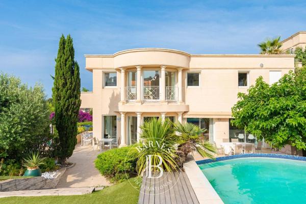 Marseille 7ème, Maison 5 Chambres -  356 m² à vendre