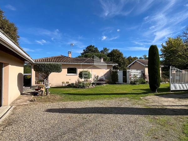 Maison de plain-pied à SARBAZAN 7 pièces 120 m²