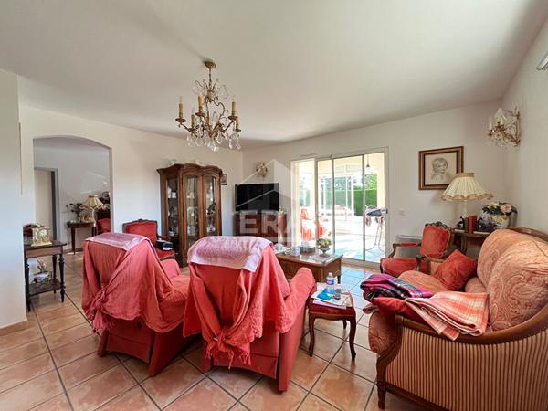 Maison de plain-pied à SARBAZAN 7 pièces 120 m²