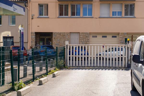 CARCASSONNE – BERGES DE L’AUDE – GAMBETTA Appartement T4 84m² avec balcon, parking , et façade ITE effectuée
