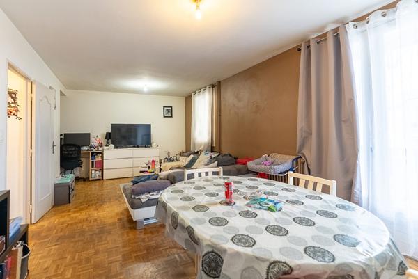 CARCASSONNE – BERGES DE L’AUDE – GAMBETTA Appartement T4 84m² avec balcon, parking , et façade ITE effectuée