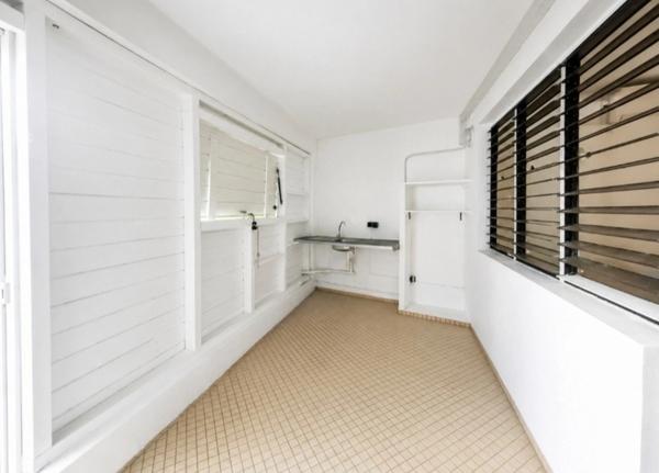 A vendre - Fort de France – Quartier Didier - Maison d'architecte – 7 Pièces – 4 Chambres + Petit T2 Indépendant