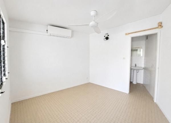 A vendre - Fort de France – Quartier Didier - Maison d'architecte – 7 Pièces – 4 Chambres + Petit T2 Indépendant