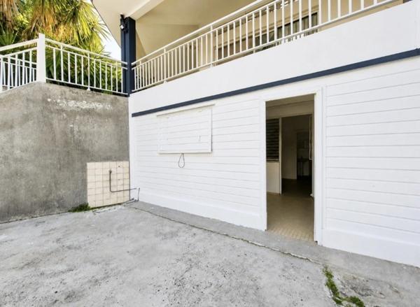 A vendre - Fort de France – Quartier Didier - Maison d'architecte – 7 Pièces – 4 Chambres + Petit T2 Indépendant